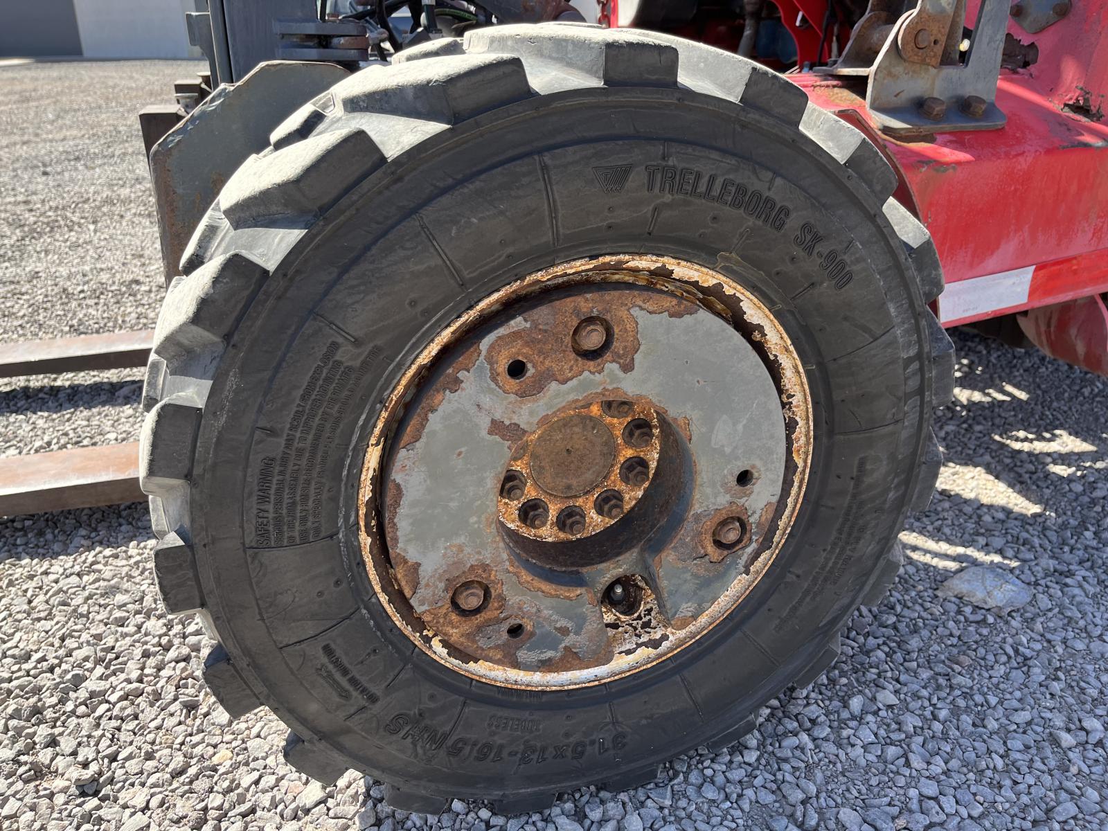 ./imagenes/INVOICE/2019/17438/MOFFETT M55 (6).JPG